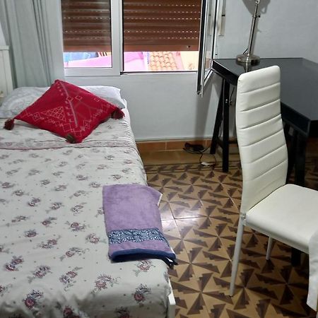 Las Golondrinas Habitacion En Piso Centrico Para Una O Dos Personas Zaragoza Buitenkant foto