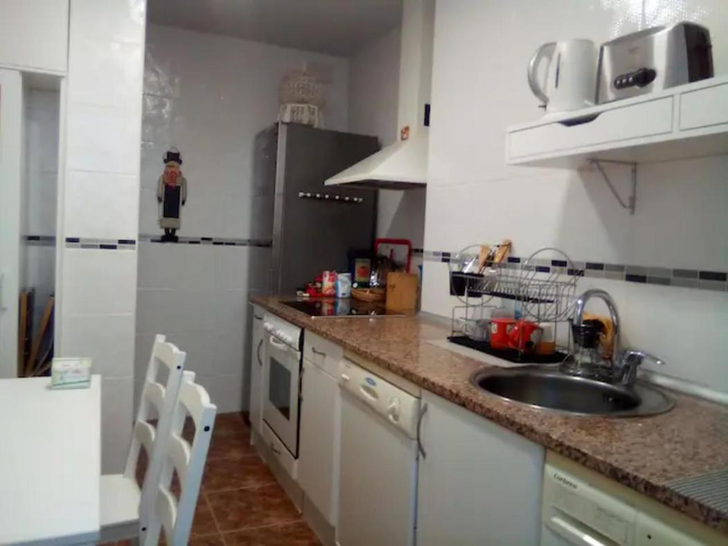 Las Golondrinas Habitacion En Piso Centrico Para Una O Dos Personas Zaragoza Buitenkant foto