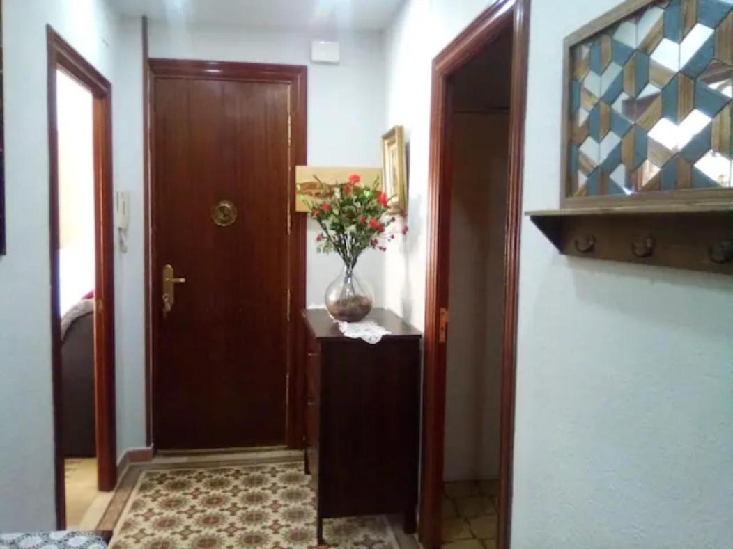 Las Golondrinas Habitacion En Piso Centrico Para Una O Dos Personas Zaragoza Buitenkant foto