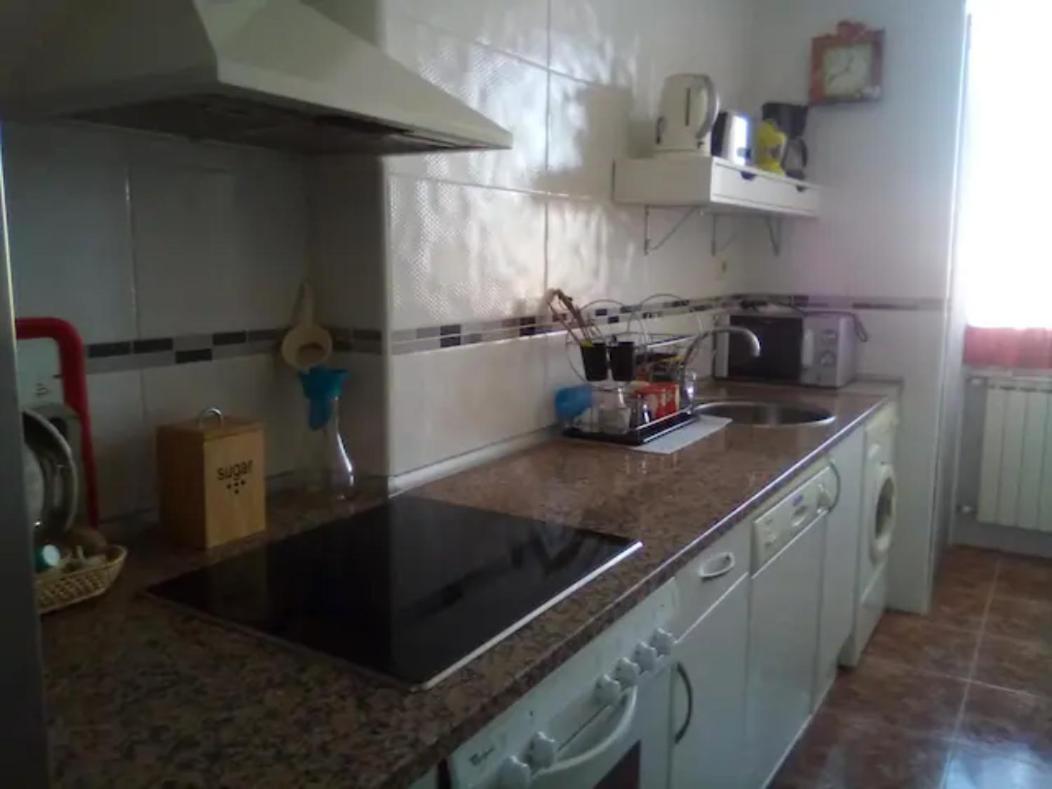 Las Golondrinas Habitacion En Piso Centrico Para Una O Dos Personas Zaragoza Buitenkant foto